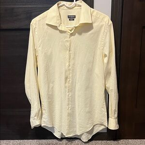 Van Heusen Men's Light Yellow Dress Shirt